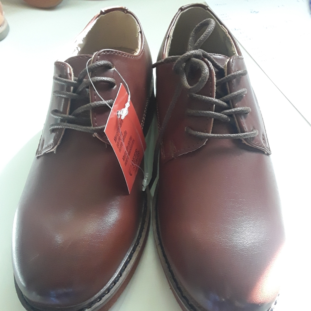 Boy dressy shoe